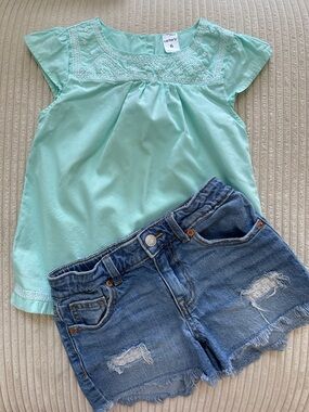 Girl’s  Mint Green Embroidered Top & Distressed Denim Shorts Size 6